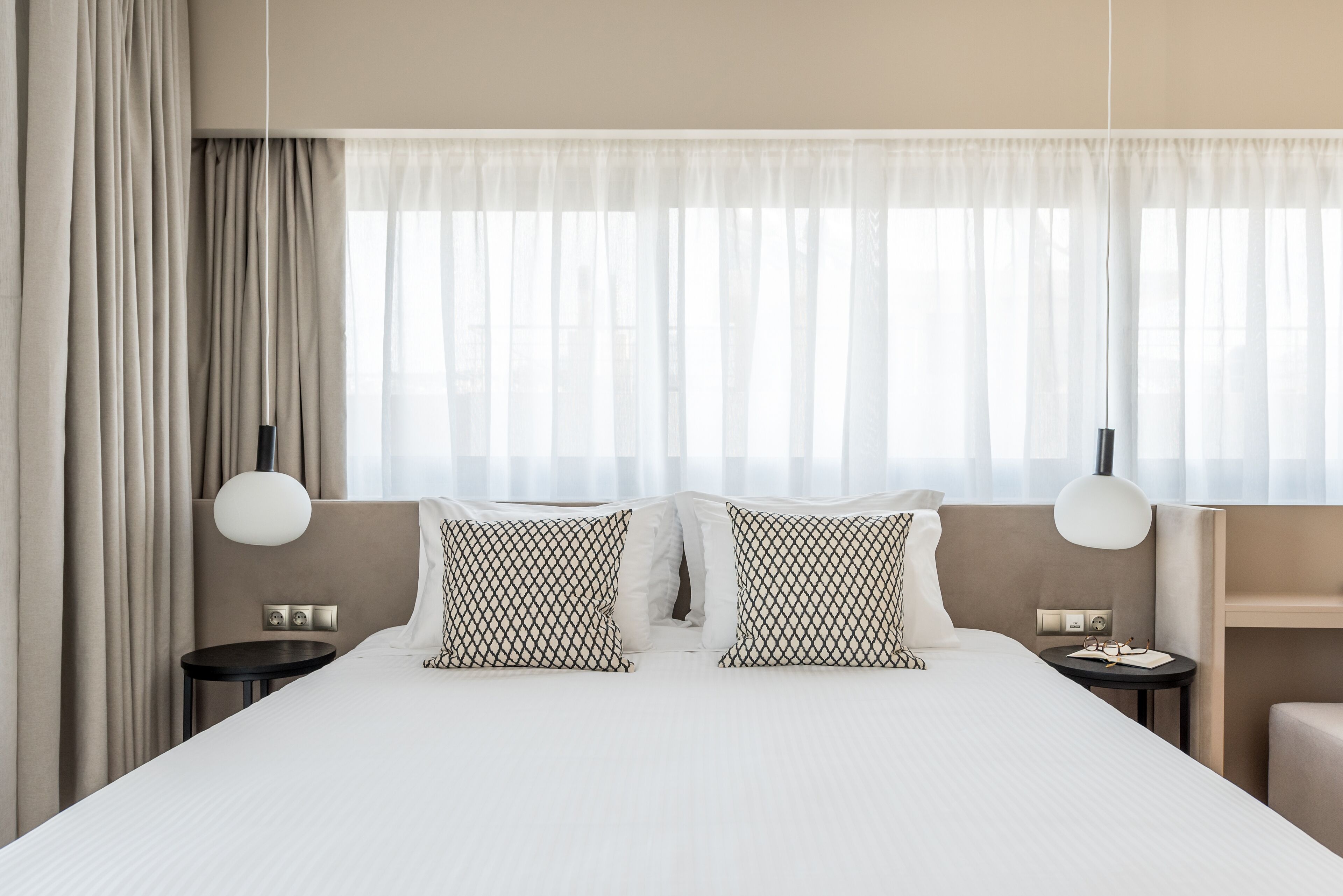 2 makuuhuonetta, työpöytä, silitysrauta/-lauta, ilmainen Wi-Fi