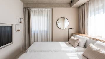 2 slaapkamers, een bureau, een strijkplank/strijkijzer, gratis wifi