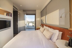 3 chambres, fer et planche à repasser, lit parapluie, Wi-Fi gratuit