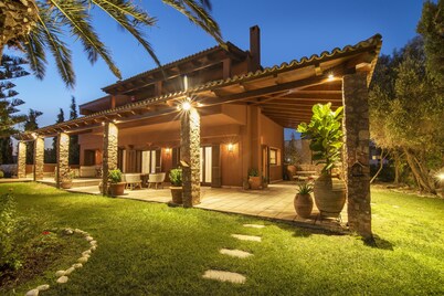 Villa Terra Mare Varkiza