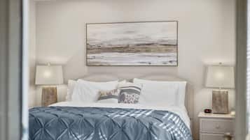 3 soveværelser, skrivebord, strygejern/strygebræt, weekendseng