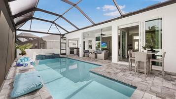 House, Multiple Beds (2022 built home with pool/spa and wal) | Pool