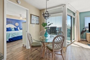 Dining - Ocean view unit with an range of aquatic activities! (North Myrtle Beach)