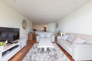 Living area - Abalone (St Ives)