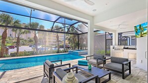 House, Multiple Beds (Modern 2023 built home steps to beach) | Outdoor dining - Modern 2023 Built Home Steps to Beach/shops/dining (Marco Island)