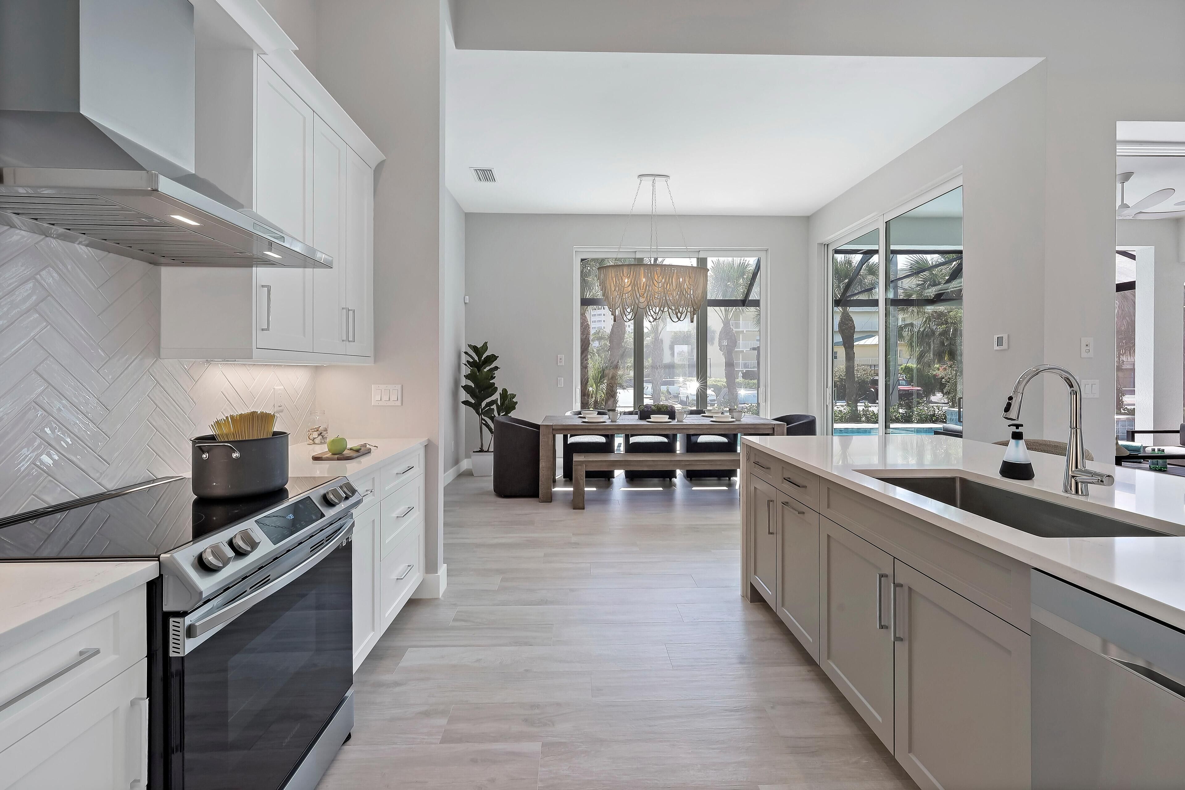 House, Multiple Beds (Modern 2023 built home steps to beach) | Private kitchen