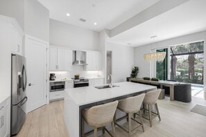 House, Multiple Beds (Modern 2023 built home steps to beach) | Private kitchen - Modern 2023 Built Home Steps to Beach/shops/dining (Marco Island)