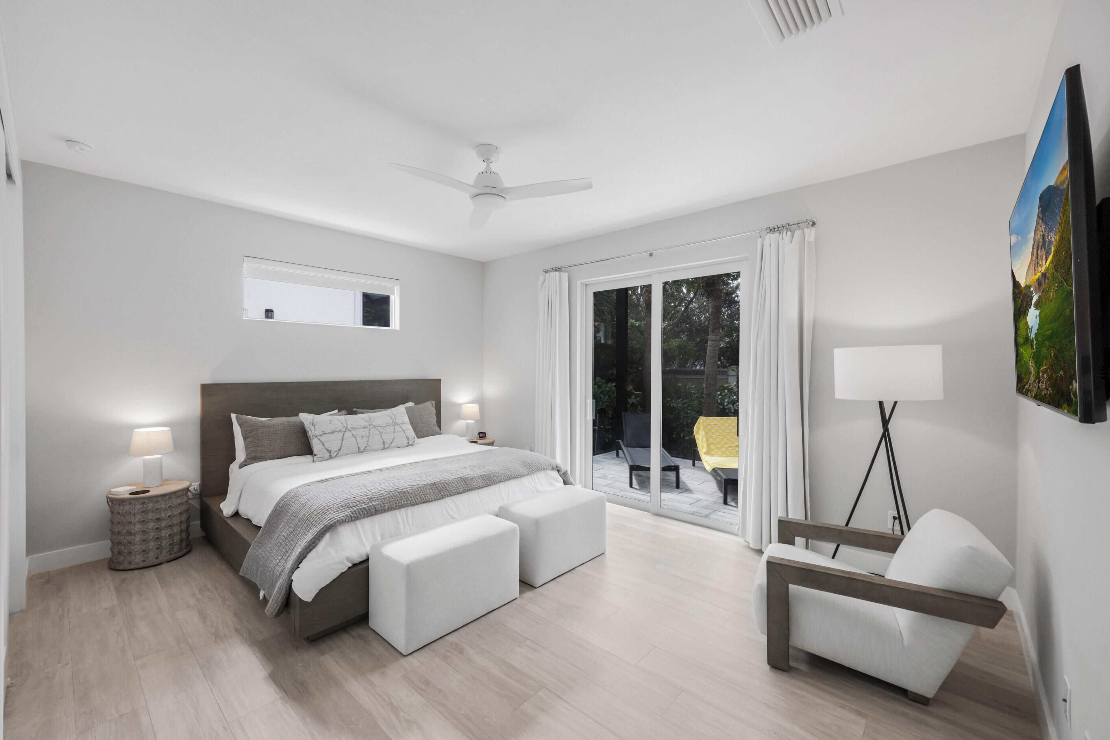 House, Multiple Beds (Modern 2023 built home steps to beach) | 5 bedrooms