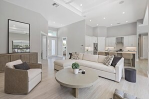 House, Multiple Beds (Modern 2023 built home steps to beach) | Living area