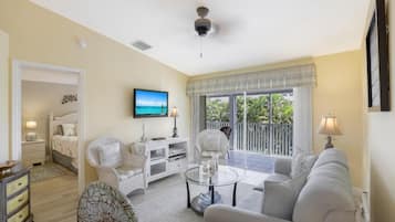 Condo, 1 Queen Bed with Sofa bed (The Village at Smokehouse Bay 222) | Living area