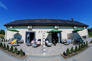 Outdoor dining - Holiday homes in Mielenko (Mielenko)