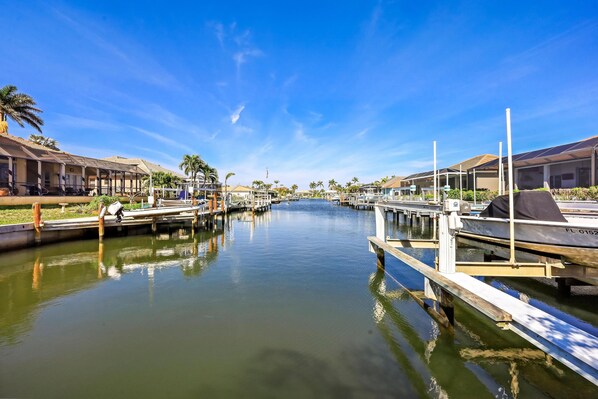 Casa, letti multipli (Waterfront home with pool, hammock an) | Porticciolo