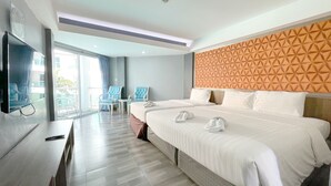 Phòng 3 Deluxe, quang cảnh hồ bơi