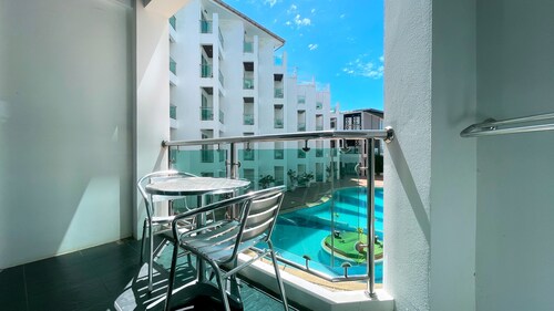 Dragon Beach Resort Jomtien Pattaya