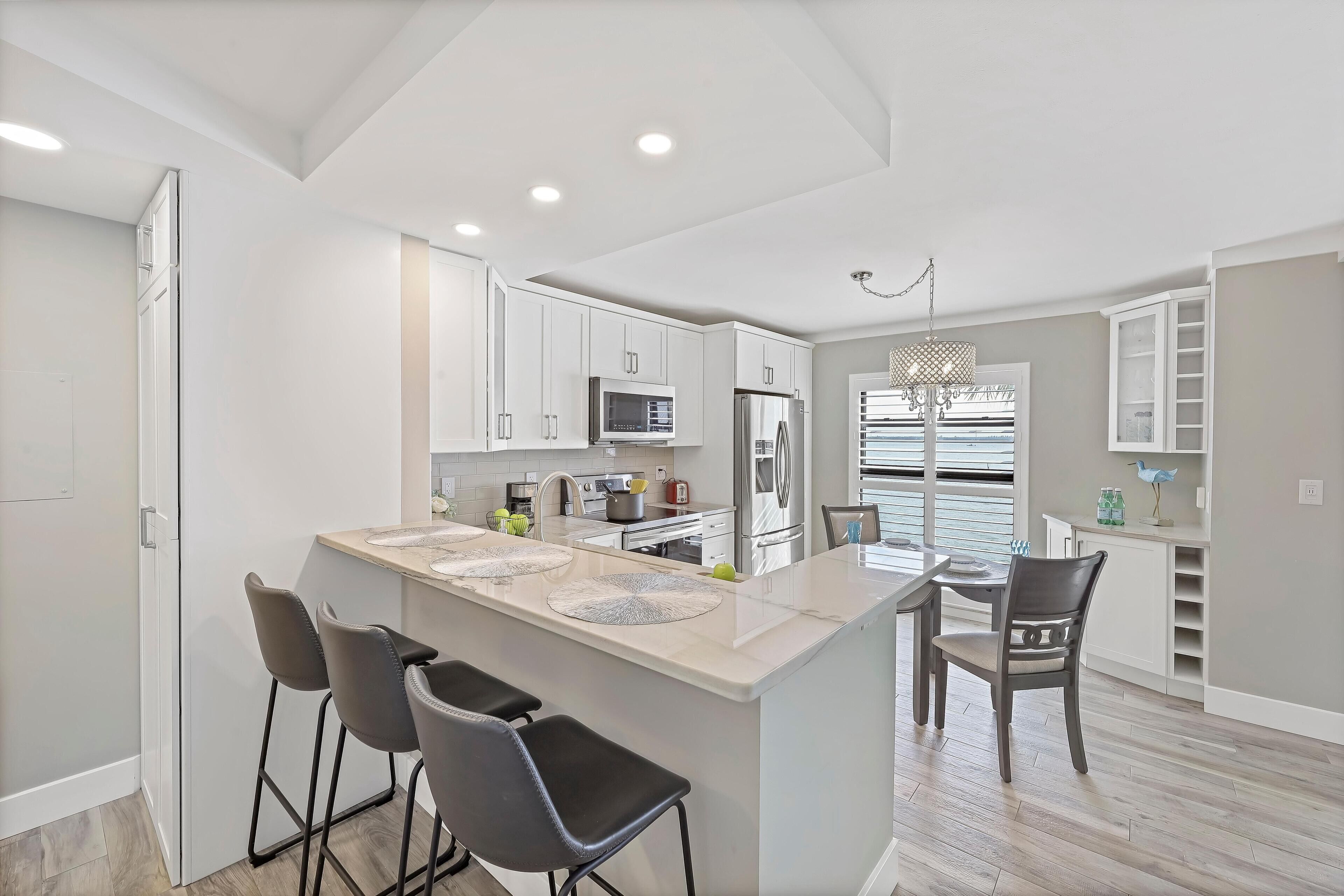 Condo, 1 King Bed with Sofa bed (Riverfront condo in Olde Marco with p) | Private kitchen