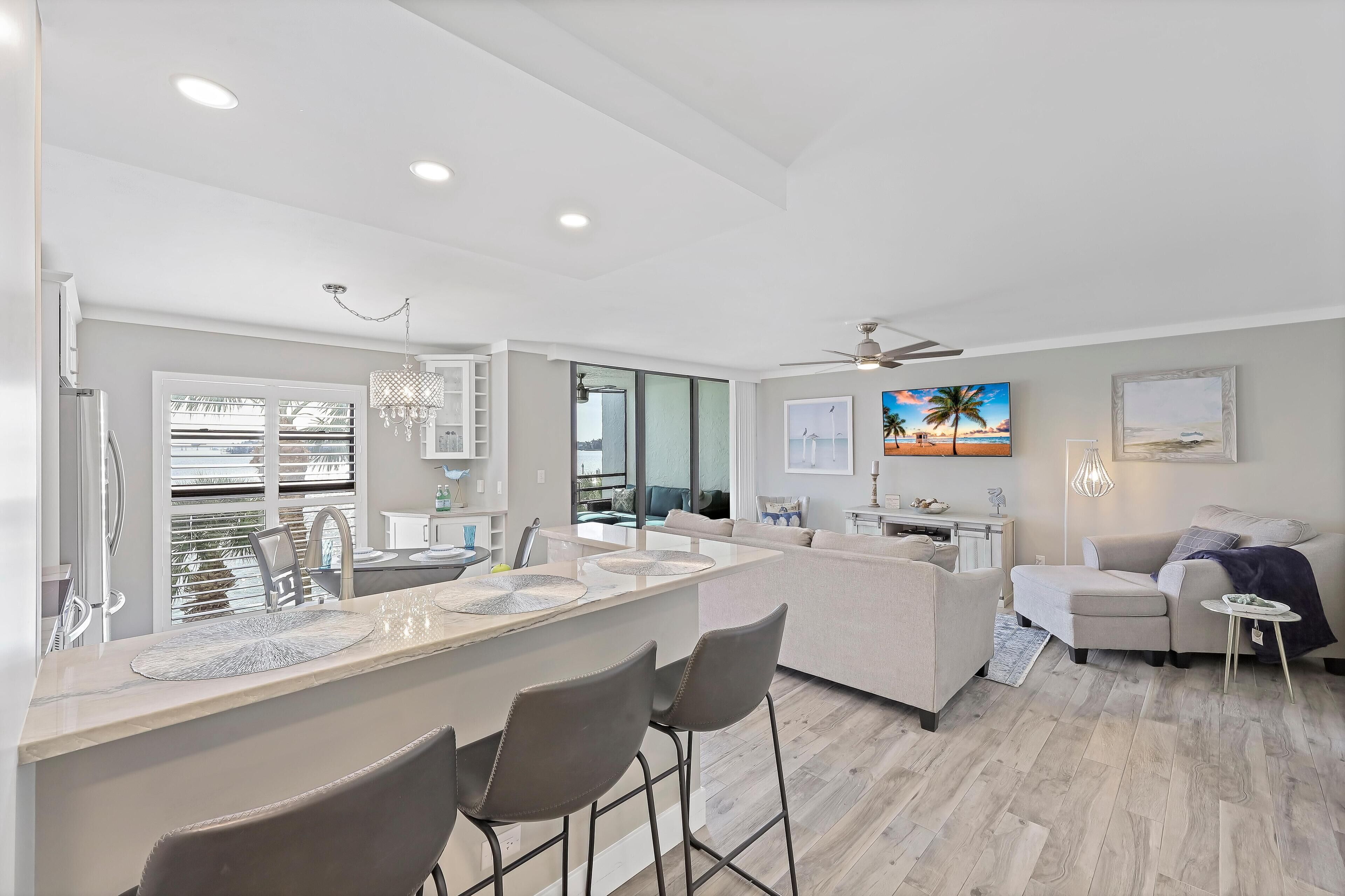 Condo, 1 King Bed with Sofa bed (Riverfront condo in Olde Marco with p) | Private kitchen