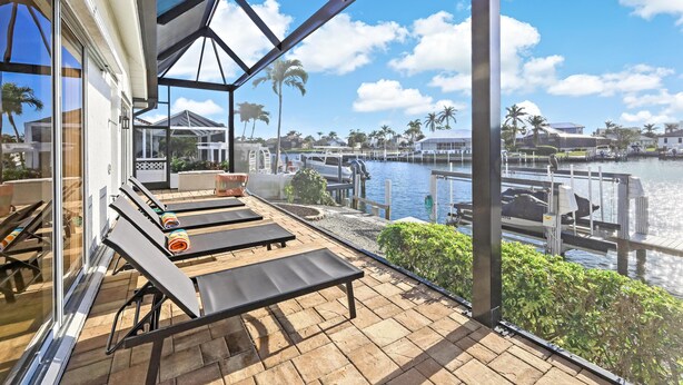 Maison, plusieurs lits (354 Edgewater Court) | Enceinte de l’hébergement