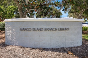 Condo, 1 Queen Bed (Quaint condo steps to the beach and d) | Property grounds - Quaint Condo Steps to the Beach and Dining (Marco Island)