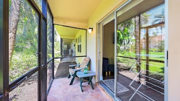 Condo, 1 Queen Bed (Quaint condo steps to the beach and d) | Terrace/patio