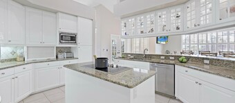 444 River Court