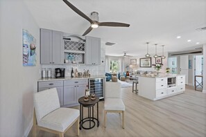 獨棟房屋, 多張床 (1073 Ruppert Road) | 私人廚房