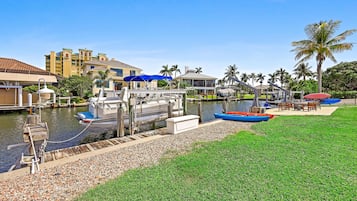 House, Multiple Beds (1073 Ruppert Road) | Property grounds