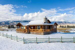 Exterior - Horseshoe Ranch in Paradise Valley near Yellowstone (Livingston)