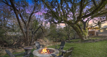 Arbor Inn-2 Blocks to Main Street!