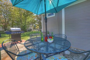 Outdoor dining - Austin Haus (Fredericksburg)