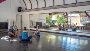 Yoga - The Octopus's Garden (La Cruz de Huanacaxtle)