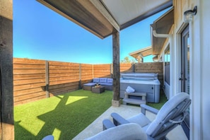 Terrace/patio - Hill Country Wine Hideaway (Fredericksburg)
