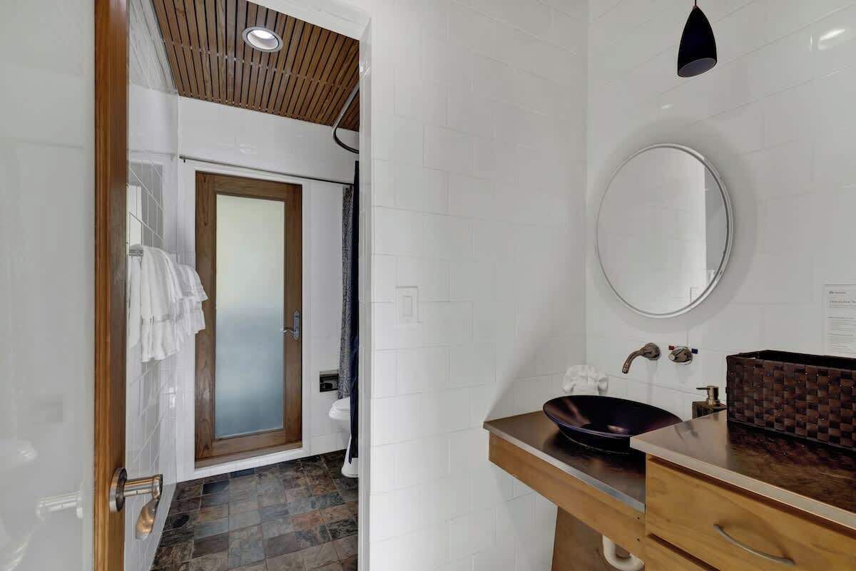 Casa, 1 letto king, patio (406 W Schubert C) | Bagno | Asciugamani