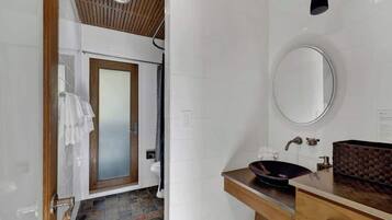 Casa, 1 letto king, patio (406 W Schubert C) | Bagno | Asciugamani