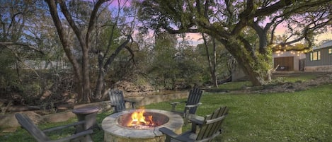 House, 1 King Bed, Patio (406 W Schubert C) | Property grounds