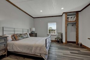 House, Multiple Beds, Patio (465 Bear Crk H & G) | 4 bedrooms, individually decorated, individually furnished, free WiFi
