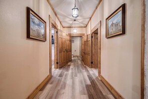 Interior - German and Winzing Haus (Fredericksburg)