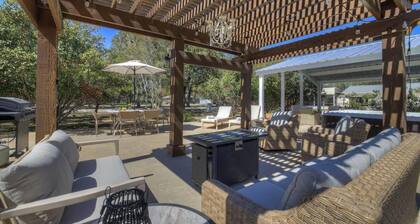 Weitz Getaway With Private Pool Two Hot Tubs