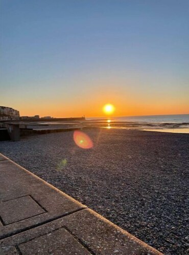 Duplex Rénové, 2 Chambres, Quartier Plage