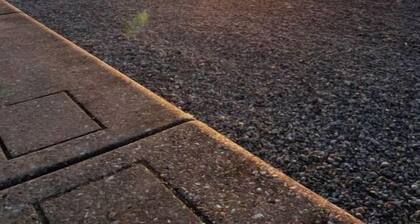 Duplex Rénové, 2 Chambres, Quartier Plage