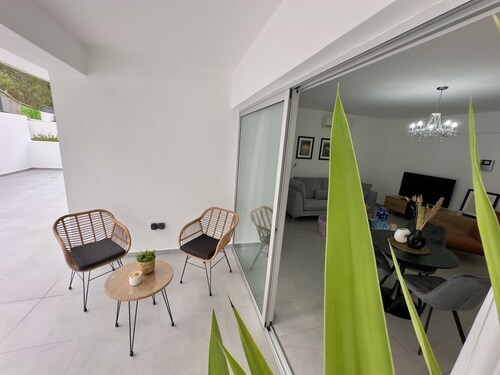 Welcome to Our Luxurious 1-Bedroom Private Residence with a Special Patio.
