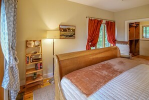 6 dormitorios, escritorio, wifi gratis y ropa de cama