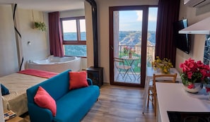 Basic Suite | 1 bedroom, memory foam beds, blackout drapes, soundproofing