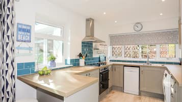 Fridge, dishwasher, electric kettle, toaster