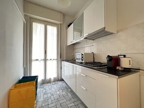 Fridge, microwave, stovetop, coffee/tea maker - BIG Downtown 5 Giornate (Milan)