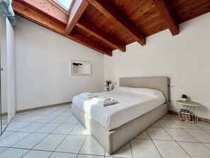 2 sovrum, strykjärn/strykbräda, resesäng och gratis wi-fi