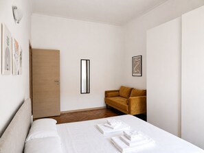 1 bedroom, iron/ironing board, travel crib, WiFi