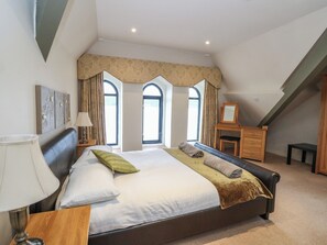 9 kamar tidur dan didekorasi berbeda-beda