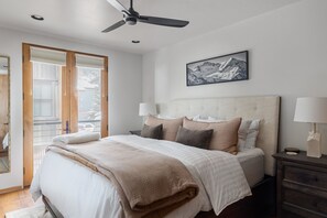 3 bedrooms, free WiFi, bed sheets - Owl Meadows: Luxe Design & Space (Telluride)