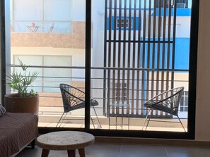 Apartemen Keluarga | Balkon