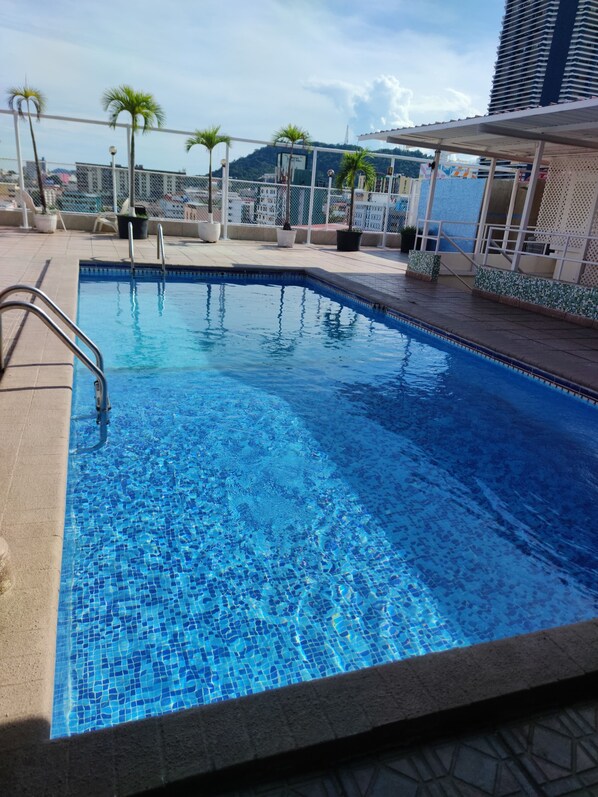 Outdoor pool - HOTEL SAN THOMAS INN (Panama City)
